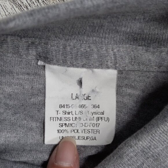 US Army Shirt Men's Lg Improved Physical Fitness Uniform IPFU Gray Mockneck Work - Picture 6 of 13